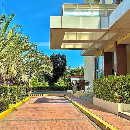 2Br Oceanview Suite: Welcome Up To 10 Guests!