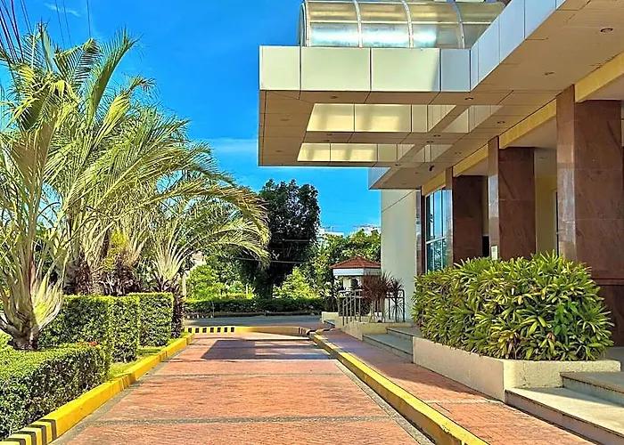 Hotel 2br Oceanview Suite: Welcome Up To 10 Guests!