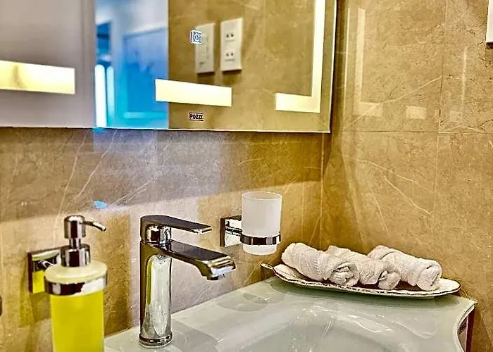 Hotel 2br Oceanview Suite: Welcome Up To 10 Guests! Lapu-Lapu City