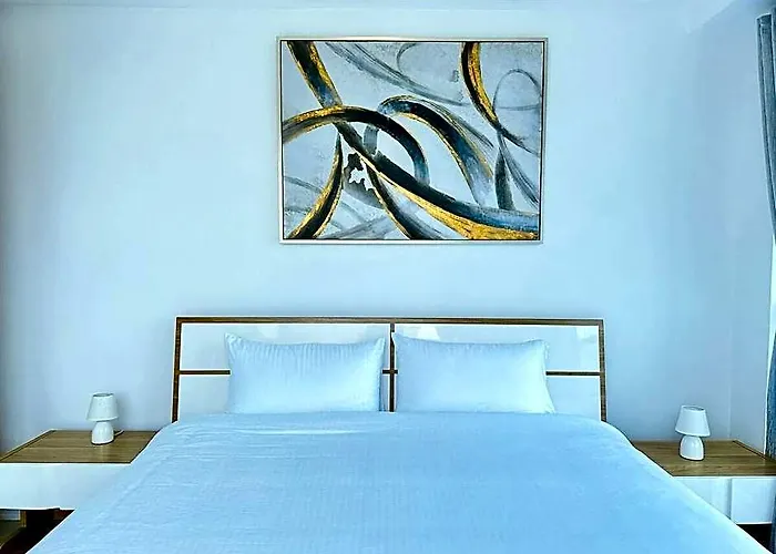 Hotel 2br Oceanview Suite: Welcome Up To 10 Guests!
